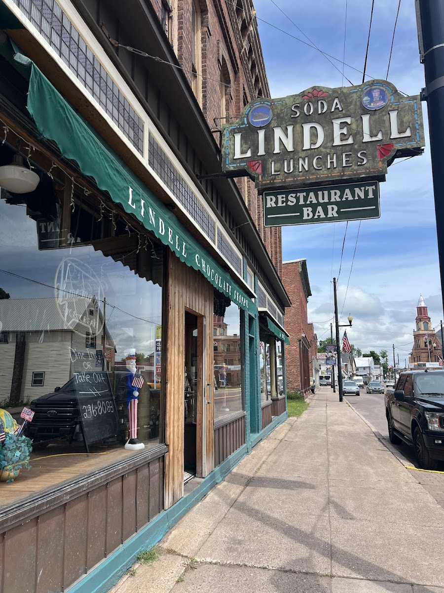 Lindell's Chocolate Shoppe